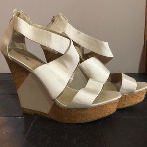 Cream & Wooden Wedges